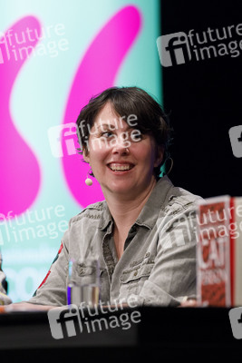 Kristen Roupenian und Mieze Katz auf der lit.cologne 2019 in Köln