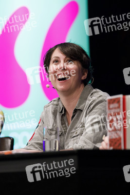 Kristen Roupenian und Mieze Katz auf der lit.cologne 2019 in Köln