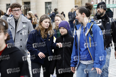 Schülerdemonstration 'Fridays for Future' in Berlin