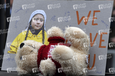 Schülerdemonstration 'Fridays for Future' in Berlin