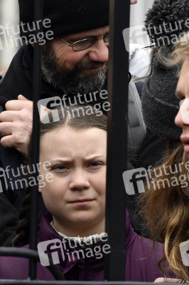 Schülerdemonstration 'Fridays for Future' in Berlin
