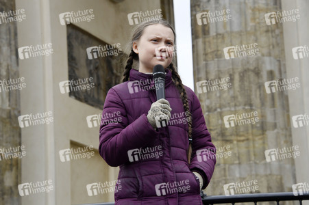 Schülerdemonstration 'Fridays for Future' in Berlin