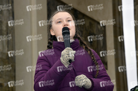Schülerdemonstration 'Fridays for Future' in Berlin