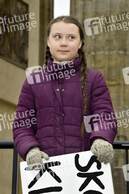 Schülerdemonstration 'Fridays for Future' in Berlin