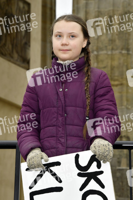 Schülerdemonstration 'Fridays for Future' in Berlin