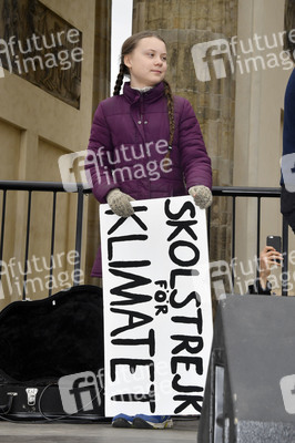 Schülerdemonstration 'Fridays for Future' in Berlin