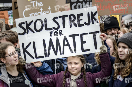 Schülerdemonstration 'Fridays for Future' in Berlin