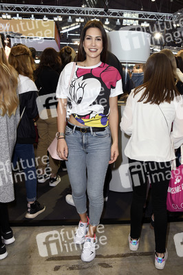 Glow - The Beauty Convention by dm in Stuttgart