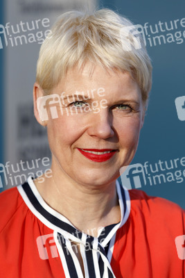 Enthüllung der Ehrentafel für die lit.cologne 2019 in Köln