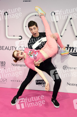 Glow - The Beauty Convention by dm in Stuttgart