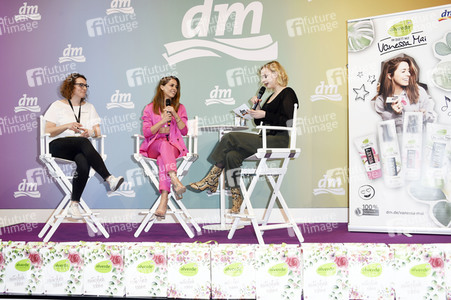 Glow - The Beauty Convention by dm in Stuttgart