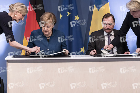 Eröffnungsrundgang der Kanzlerin auf der Hannover Messe 2019