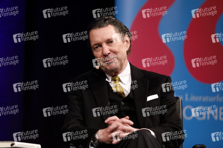 Martin Suter auf der lit.cologne 2019 in Köln