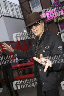 Eröffnung 'The Bunny Burlesque St. Pauli' in Hamburg