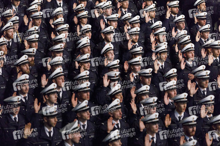 Vereidigung von Kommissaranwärtern in Köln