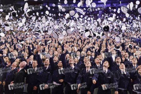 Vereidigung von Kommissaranwärtern in Köln