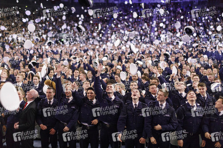 Vereidigung von Kommissaranwärtern in Köln