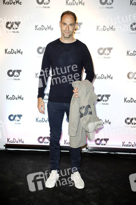 Eröffnung des ersten temporären AlphaTauri 3D-Knit Labs in Berlin