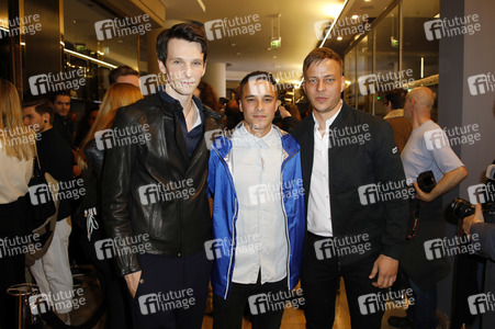 Eröffnung des ersten temporären AlphaTauri 3D-Knit Labs in Berlin