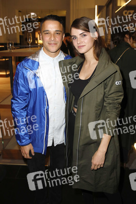 Eröffnung des ersten temporären AlphaTauri 3D-Knit Labs in Berlin