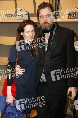 Eröffnung des ersten temporären AlphaTauri 3D-Knit Labs in Berlin