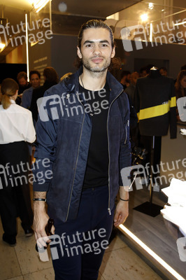 Eröffnung des ersten temporären AlphaTauri 3D-Knit Labs in Berlin