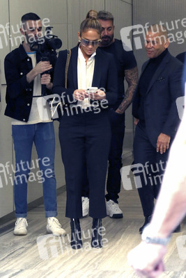 Jennifer Lopez bei Radio Beats 1 in New York