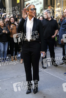 Jennifer Lopez bei Radio Beats 1 in New York