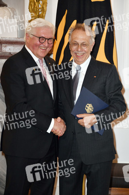 Verleihung des Verdienstordens der Bundesrepublik Deutschland an Dieter Kosslick in Berlin