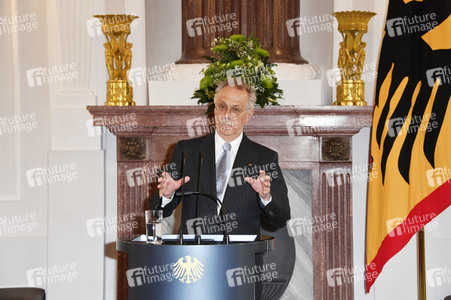 Verleihung des Verdienstordens der Bundesrepublik Deutschland an Dieter Kosslick in Berlin