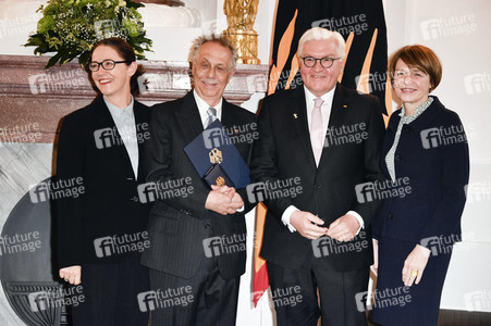 Verleihung des Verdienstordens der Bundesrepublik Deutschland an Dieter Kosslick in Berlin
