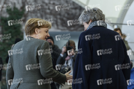 Theresa May zu Brexit Gespräch in Berlin