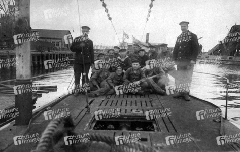 Mannschft des U-Boots SM U-81 im 1. Weltkrieg