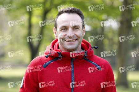 Charity Fußball-Länderspiel in Duisburg