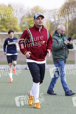 Charity Fußball-Länderspiel in Duisburg