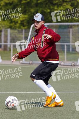 Charity Fußball-Länderspiel in Duisburg