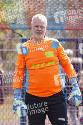 Charity Fußball-Länderspiel in Duisburg