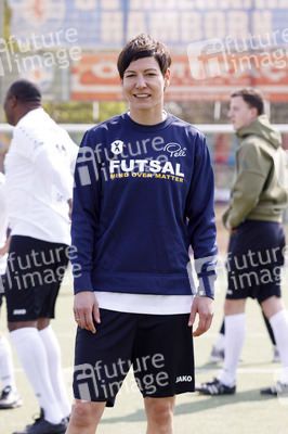 Charity Fußball-Länderspiel in Duisburg