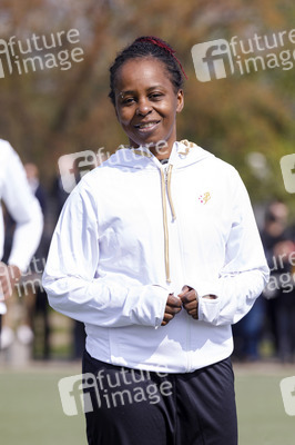Charity Fußball-Länderspiel in Duisburg