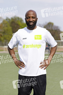 Charity Fußball-Länderspiel in Duisburg