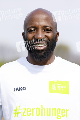 Charity Fußball-Länderspiel in Duisburg