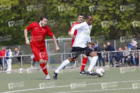 Charity Fußball-Länderspiel in Duisburg