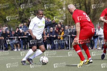 Charity Fußball-Länderspiel in Duisburg