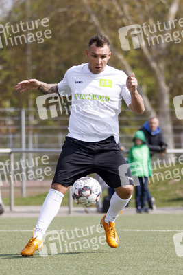 Charity Fußball-Länderspiel in Duisburg