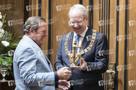 Empfang zum 75. Geburtstag von Gehard Schröder in Hannover