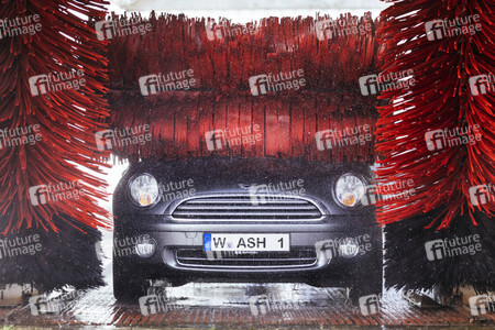 Symbolfoto Autowäsche