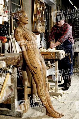 WORKING ART: Tischler / Carpenter Bodypainting