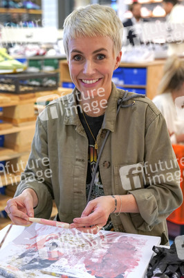 Pop-up Shop Opening 'Be Active' in Köln