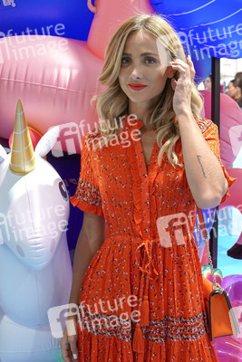 Pop-up Shop Opening 'Be Active' in Köln