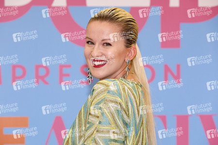 Pop-up Shop Opening 'Be Active' in Köln